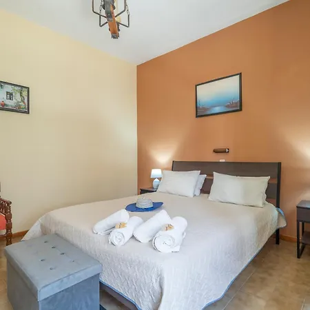 Mati Guest House. נידרי