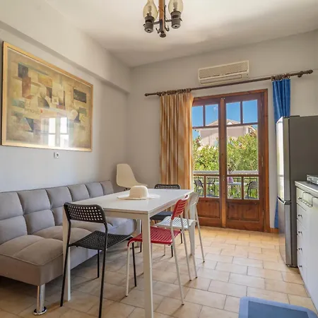 Mati Guest House. Apartman Nidrí